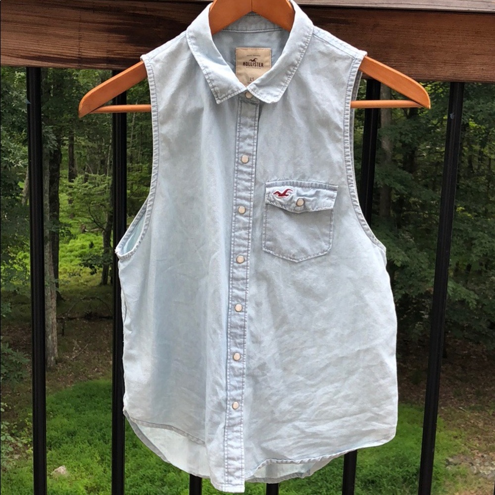 Hollister Chambray Sleeveless Shirt